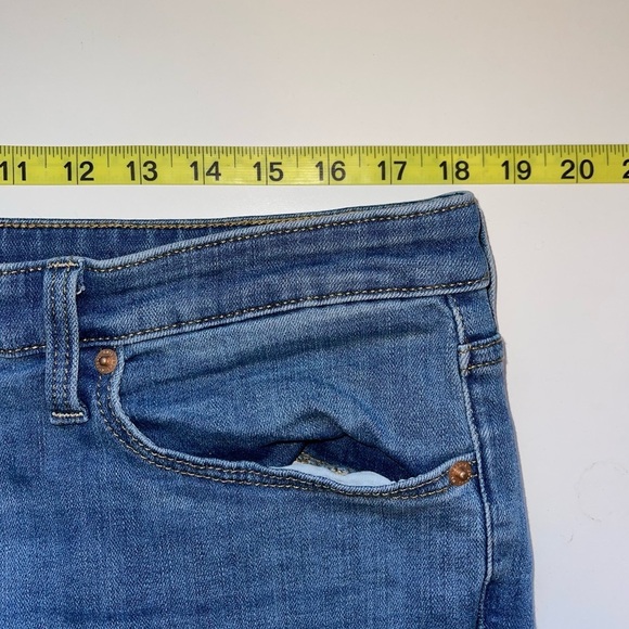 Universal Thread High Rise Slim Straight Leg Crop Light Wash Jeans 16 Women’s - Picture 9 of 13